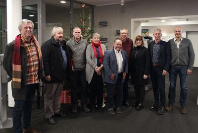 Bürgermeister Alfred Schomisch im Kreis der SPD Fraktion